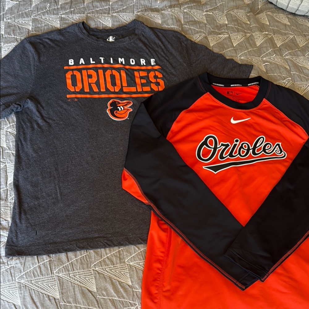 ⚾️ MENS Baltimore Orioles Shirts - Qty 2